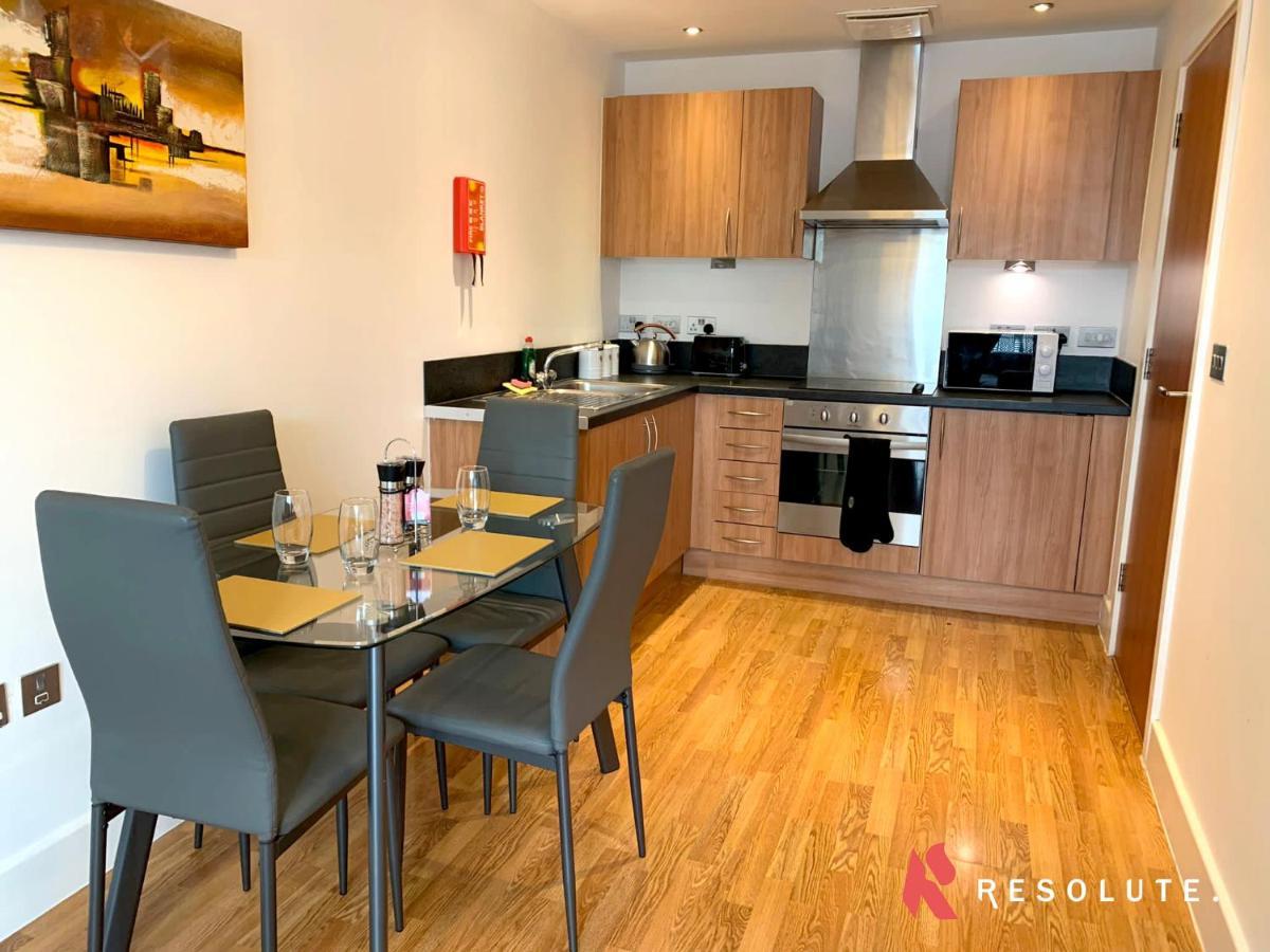 Stylish Arcadian Centre - One Bedroom - Large Balcony - Bullring Shopping