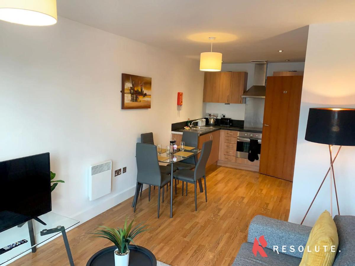 Stylish Arcadian Centre - One Bedroom - Large Balcony - Bullring Shopping *